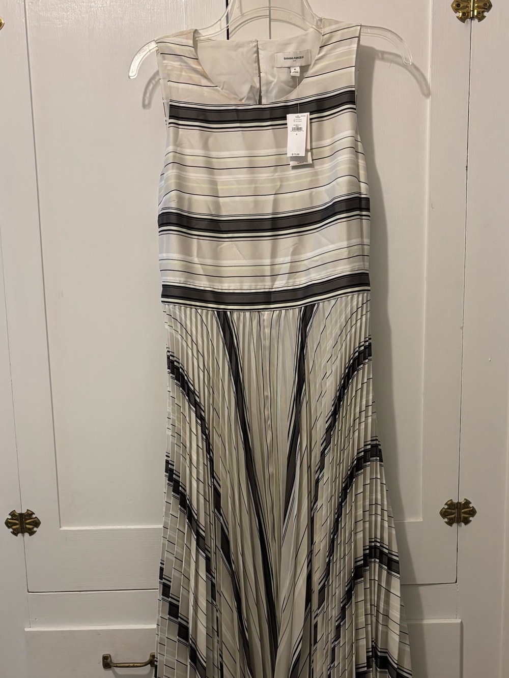 Banana Republic Striped Pleated Midi Dress in Cream and Black - Picture 2 of 8